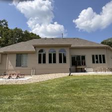 Beautiful-Acreage-home-window-cleaning-in-Gretna-Nebraska 1